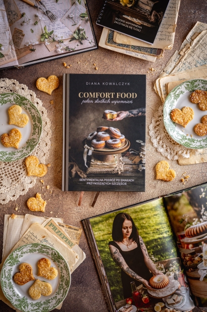 książka mientablog diana kowalczyk, comfort food, przepisy babci, przepiśnik, domowe wypieki (1).jpg